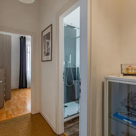 Pit Stop, Al Primo Piano Con Clima E Bagno Privato * Pisa