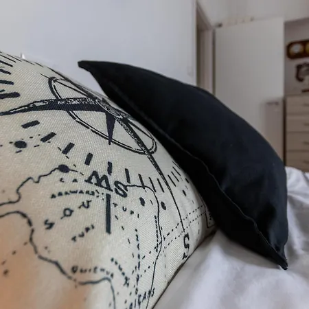 Pit Stop, Al Primo Piano Con Clima E Bagno Privato Πίζα